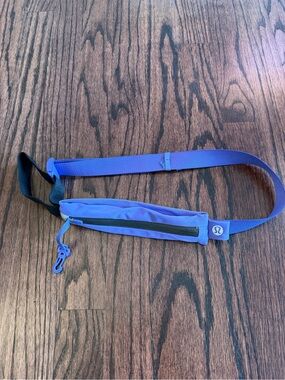 Lululemon Purple Running Belt with Secure Zip Pocket